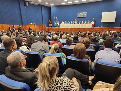 Foto da Notícia: OAB-MT faz a entrega de certidões para estagiários e advogados