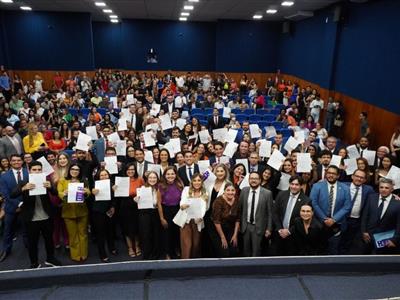 Foto da Notícia: OAB-MT recebe novos advogados em solenidade de entrega de certidões